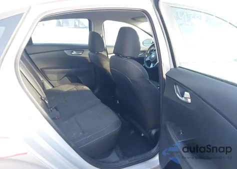 2020 Kia Forte Lxs z USA, uszkodzony, nr VIN 3KPF24AD8LE201265